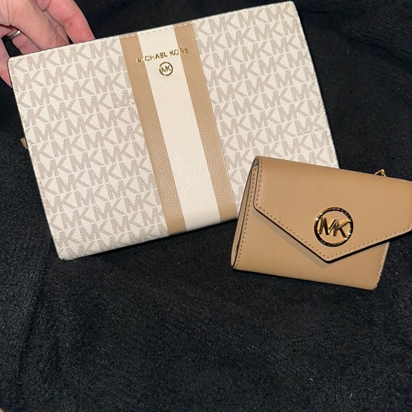 Michael Kors - Picture 6 of 10